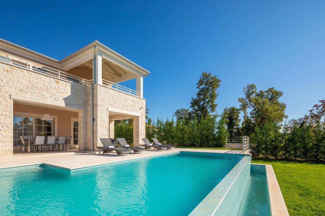 Villa Divine By Ilc Brtonigla Exterior foto